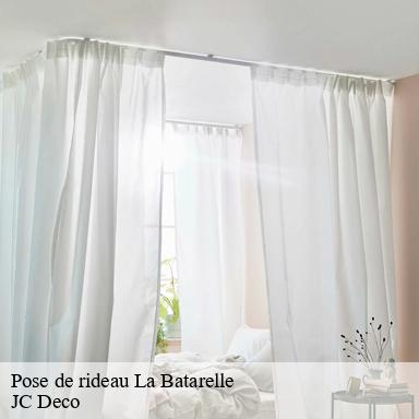 Pose de rideau la-batarelle-13013 JC Deco